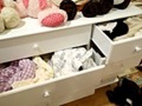 女性宅不法侵入 下着盗撮 5 サンプル動画サムネイル